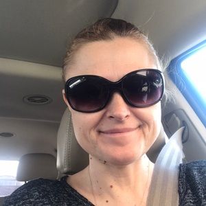 Meet your Posher, Michele